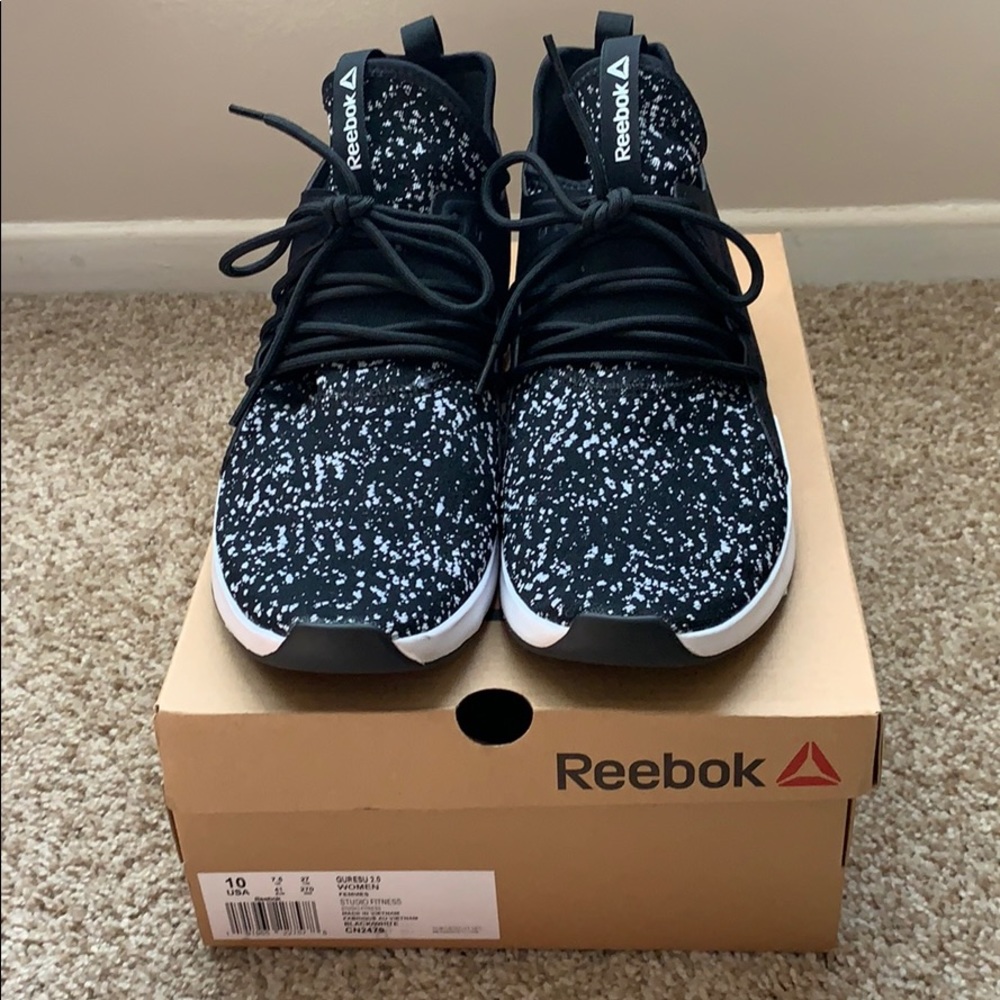 Reebok Sneakers